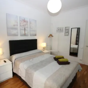 Nuevo Arago Couette-café Barcelone