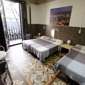 https://lenin-hostel-barcelona.topbarcelonahotels.com
