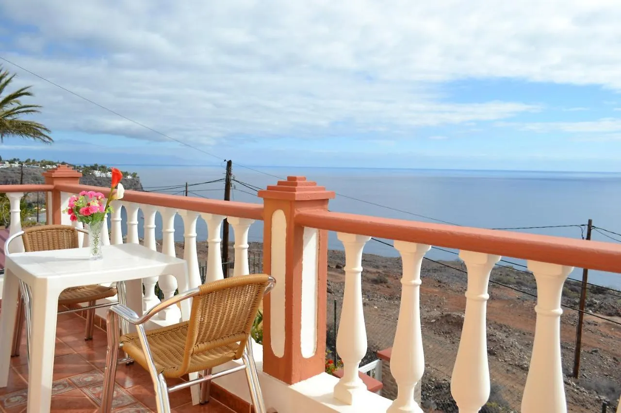 Apartamentos Casa Junonia Alajero 0*,  Spain