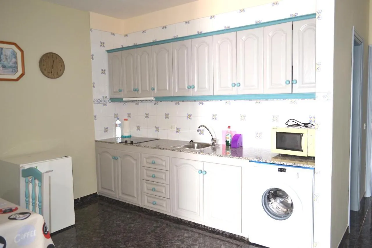 Apartamentos Casa Junonia Alajero