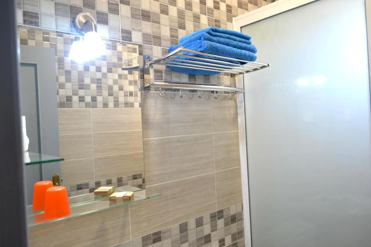 Apartamentos Casa Junonia Alajero Aparthotel