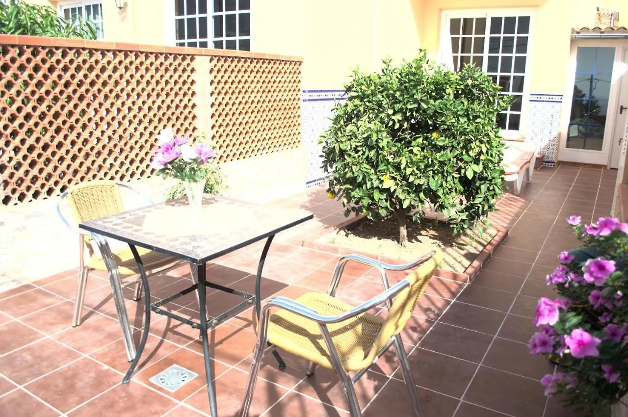 Apartamentos Casa Junonia Alajero