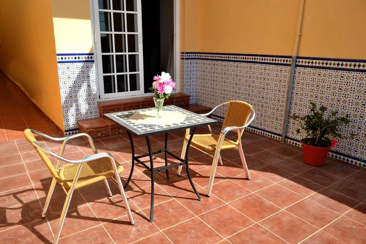 Aparthotel Apartamentos Casa Junonia Alajero